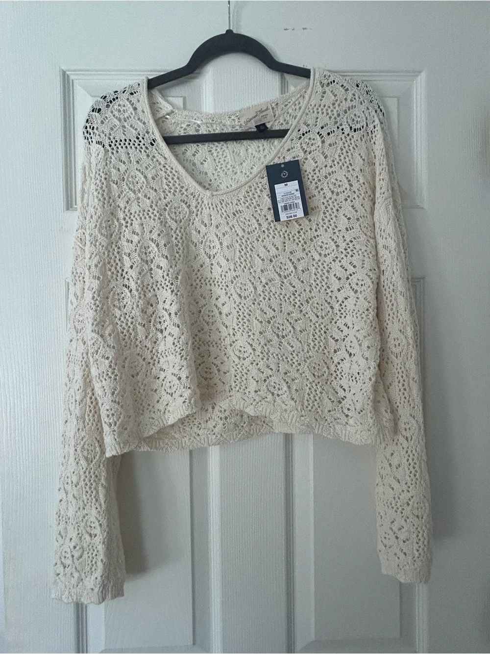 NEW Universal Thread Cream Crochet V-Neck Cropped Sweater - Picture 3 of 4
